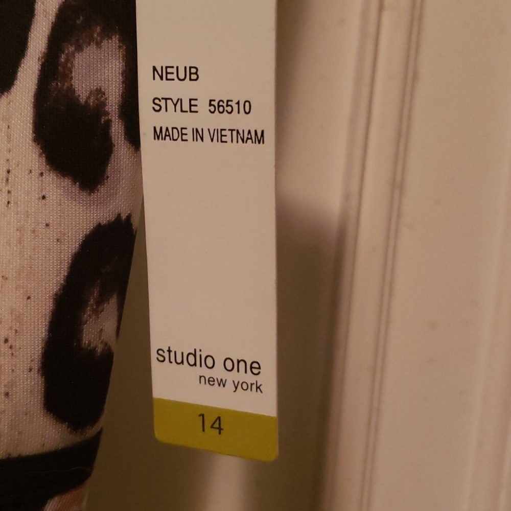 Studio One Leopard Print Fit & Flare Dress - Picture 4 of 5